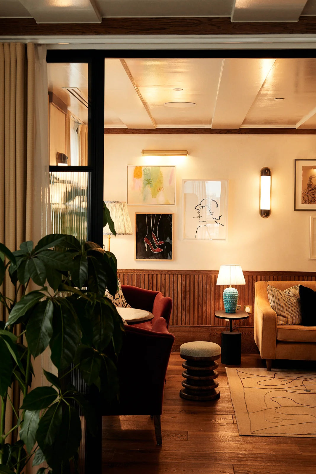 Gallery wall art consultancy London The Gessner lounge